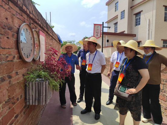 搭建为民“连心桥”_服务群众零距离1138.png