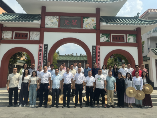 【镇街人大】兰石镇人大：组织代表到黄坡、吴阳、覃巴镇调研学习“百千万工程”典型村建设经验160.png