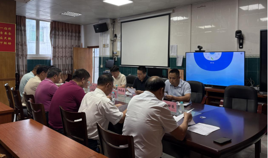 【镇街人大】黄坡镇人大：召开人大主席团会议96.png