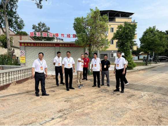 2025.7.15黄勇同志进王村港镇人大代表中心联络站开展接待群众活动385.png
