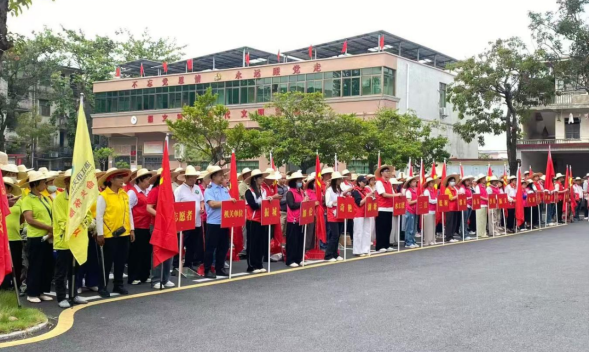 1761818629168382.png 【镇街人大】振文镇人大:同心聚力焕新颜!人大代表牵头,社会力量共绘人居环境整治新图景378.png