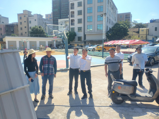 1762422641159617.png 陈勇到覃巴镇督导“百千万工程”典型镇“七个一”项目及米历岭村建设395.png