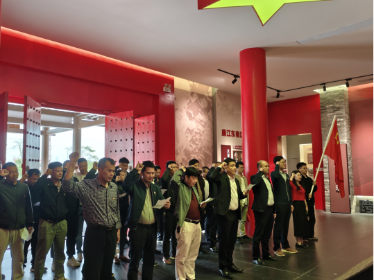 1763461094363312.png 【镇街人大】塘㙍镇人大:组织人大代表赴廉江市开展“乡村振兴-红色之旅”调研活动287.png