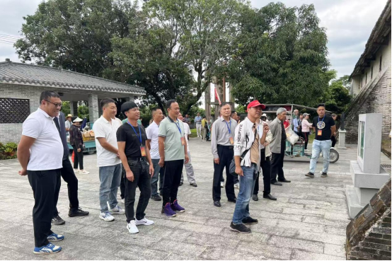 1763625571889468.png 【镇街人大】王村港镇人大:人大代表高州调研行——学先进经验,促本地发展761.png