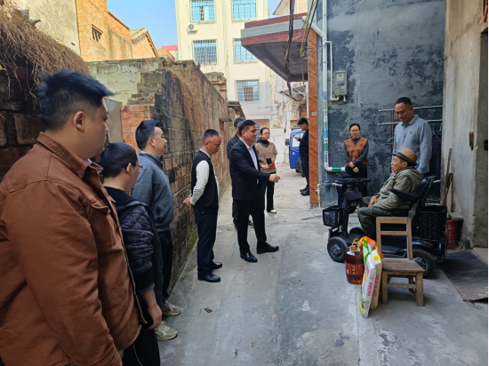 【镇街人大】塘㙍镇人大：开展元旦慰问活动 为困难家庭送去冬日暖阳149.png