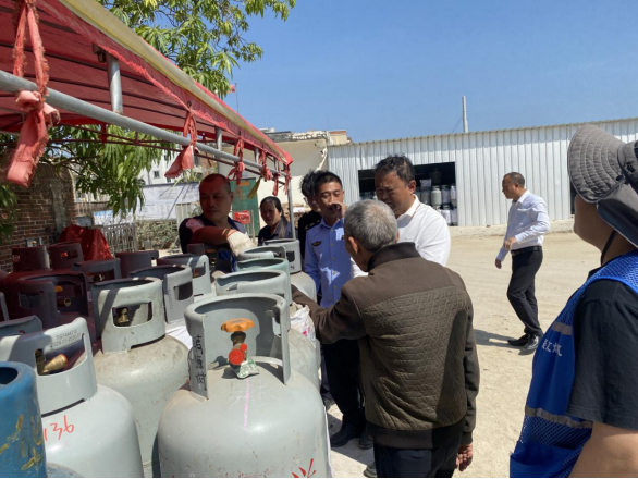 【镇街人大】振文镇人大：履职护航平安年 筑牢安全防护——人大代表开展春节期间安全生产和消防安全联合检查424.png