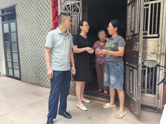 【镇街人大】吴阳镇人大：小小“连心卡” 架起“为民桥”181.png