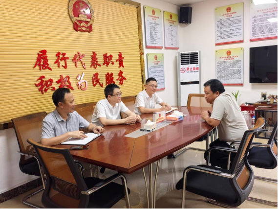 【代表主题活动】市委领导进站听民声 倾心履职办实事——张江可赴王村港镇人大代表中心联络站开展接待群众活动189.png
