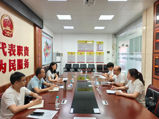 钟维炎率队到塘㙍镇督导人大代表联络站建设及安全生产工作情况333.png